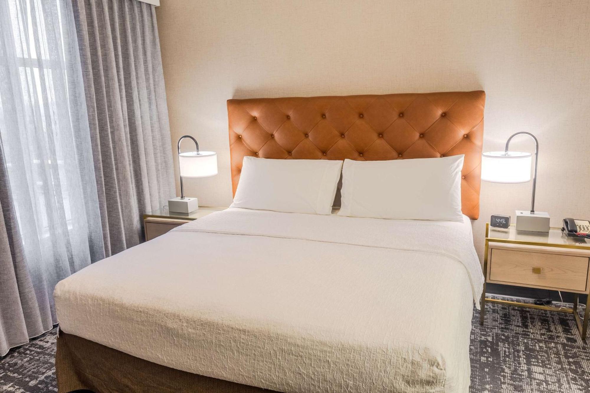 โฮมวูด สวีท บาย ฮิลตัน ดอยเลสทาวน์ Hotel Warrington ภายนอก รูปภาพ