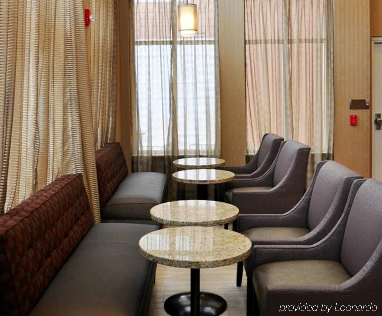 โฮมวูด สวีท บาย ฮิลตัน ดอยเลสทาวน์ Hotel Warrington ภายนอก รูปภาพ